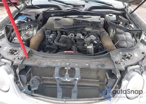 2007 Mercedes-Benz E 350 z USA, uszkodzony, nr VIN WDBUF56X07B111890